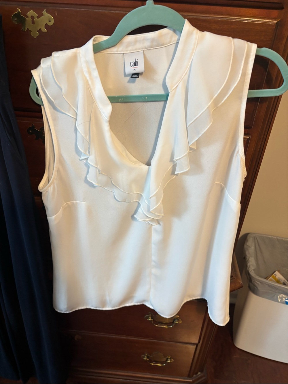CAbi White Ruffled V-Neck Sleeveless Camisole